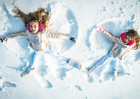 《不進人蔘、保肝》『小龍報喜．財盈福達』酷樂滑雪四日~三大特色：華川冰釣、滑雪、傳統汗蒸幕、海岸鐵道自行車(TR)