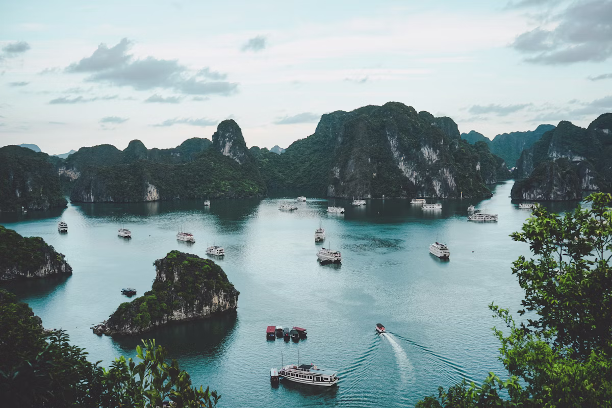 北越下龍灣山水景觀